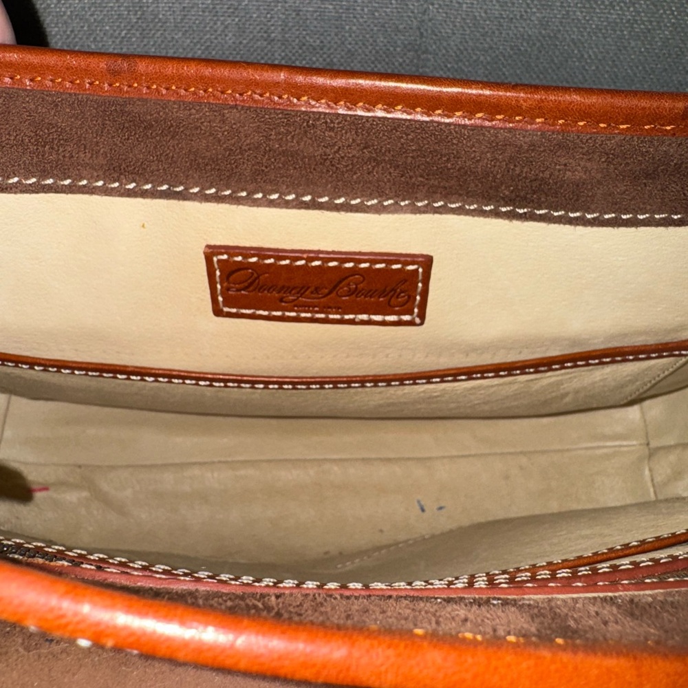Florentine Toscana leather crossbody saddle bag - Picture 6 of 12